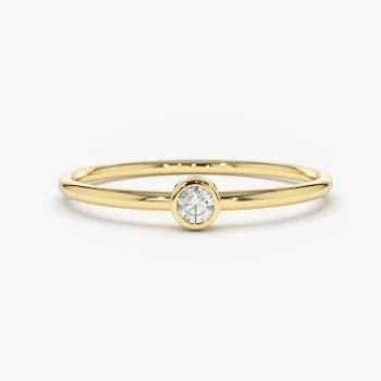 Round Cut Solitairy Dainty Ring