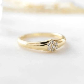 Round Cut Pave Dainty Ring