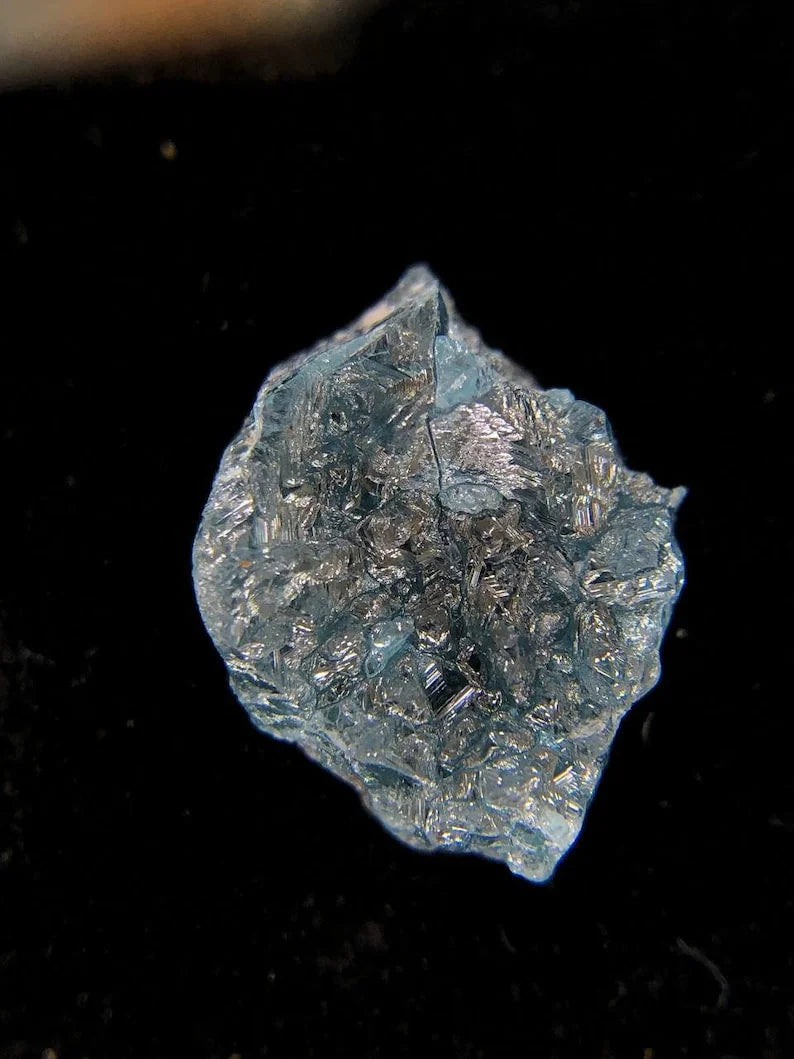 2.02Ct Irregular Shape Rough Natural Diamond