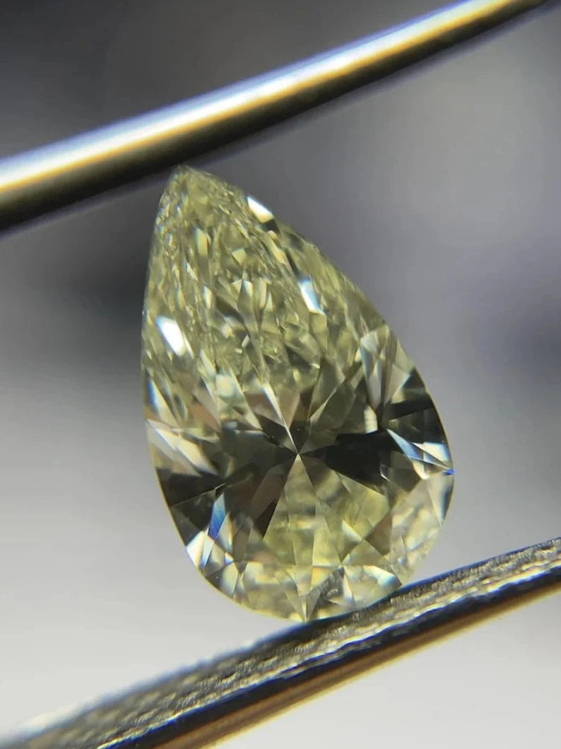 1Ct Pear Cut Lab Grown Fancy Diamond