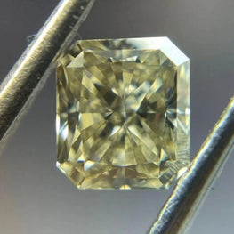 0.39Ct Lab Created Radiant Cut Diamond