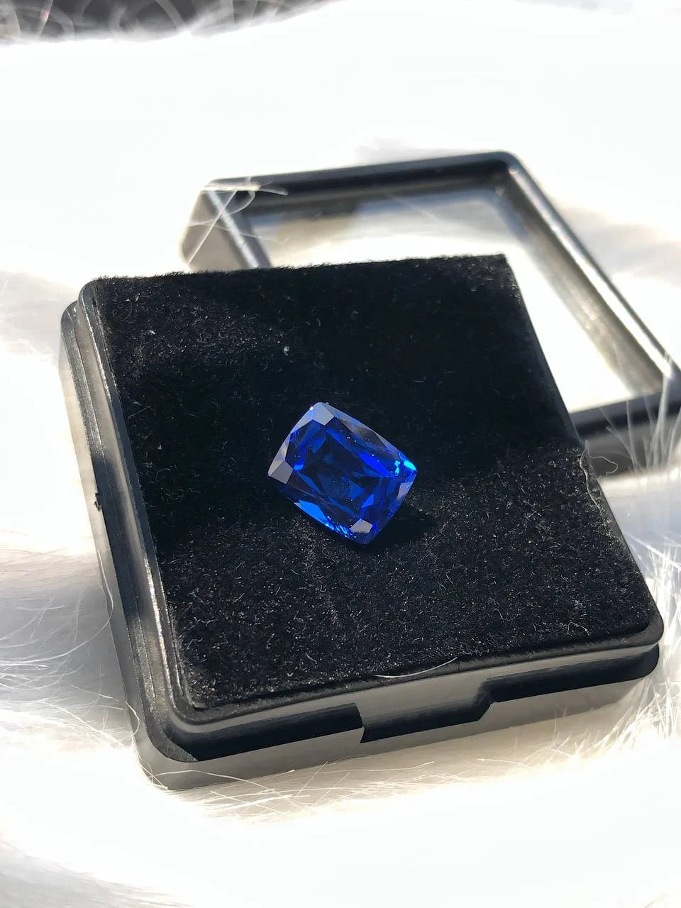 4.05 CT Radiant Cut Blue Sapphire Gemstone